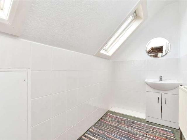 House for sale in Nork, Red Hill