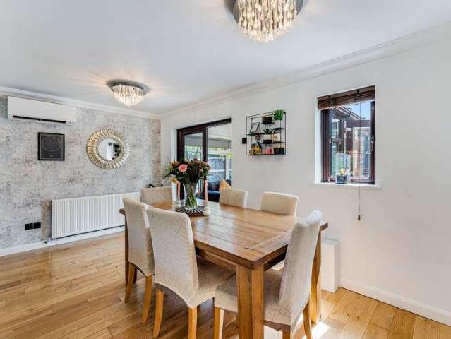 House for sale in Widnes, Shell Green