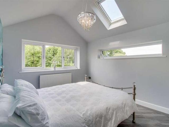 House for sale in Hanging Heaton, Dewsbury