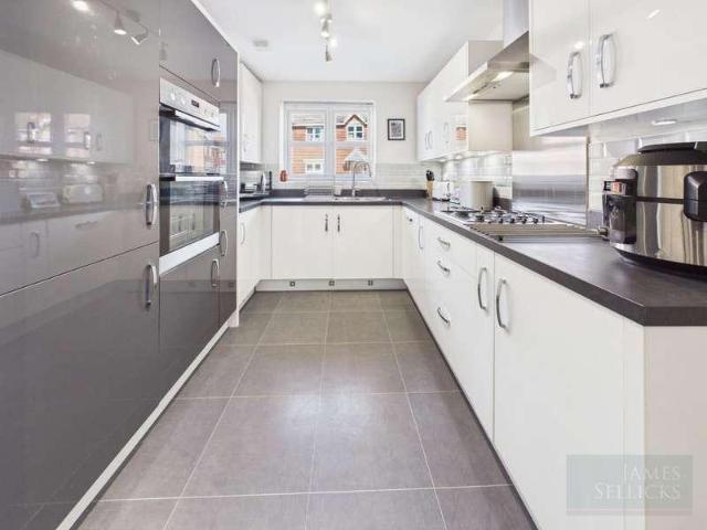 House for sale in Stanford On Avon, Leicestershire