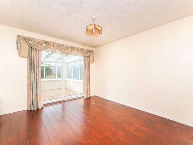House for sale in Drighlington, Adwalton