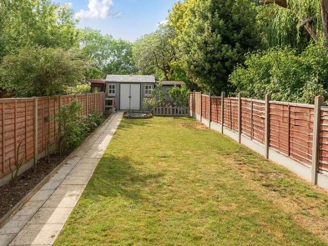 House for sale in Woodford Green, Woodford Bridge