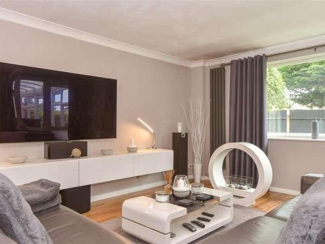 House for sale in Eden Village, Oad Street