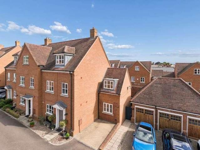 House for sale in King's Walden, Hertfordshire