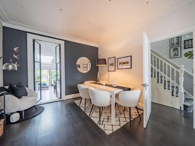 House for sale in Lower Halliford, Surrey