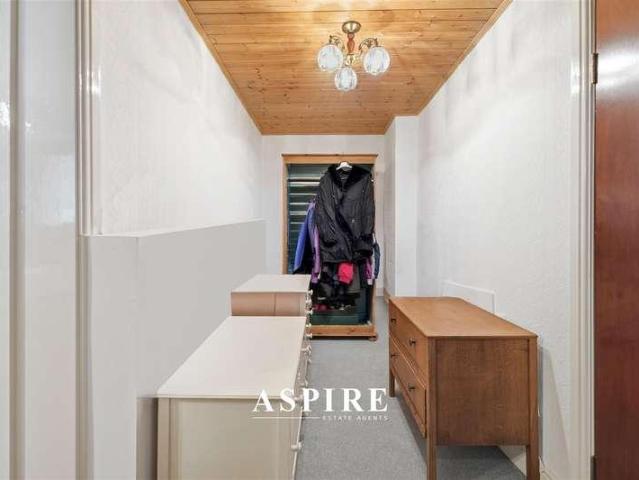 House for sale in South Benfleet, Essex