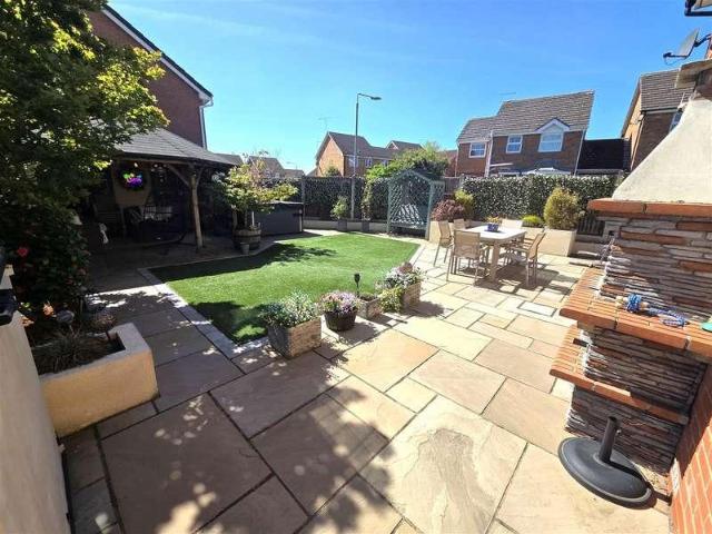 House for sale in Costhorpe, East Midlands