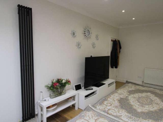 House for sale in Wealdstone, Greater London