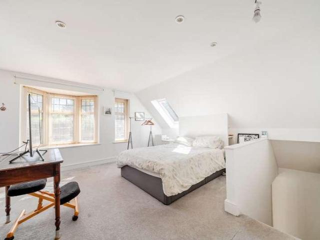 House for sale in Hamm Court, Row Town