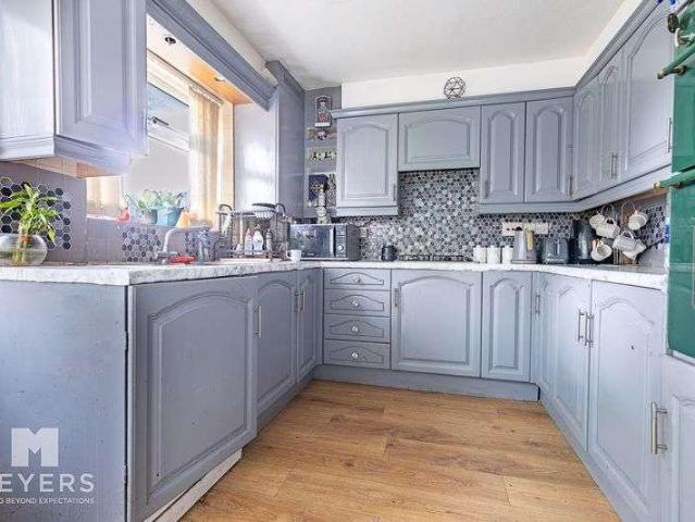 House for sale in Throop, Bournemouth