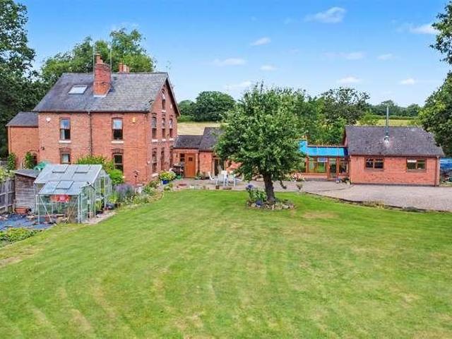 House for sale in Kirk Hallam, Caldermill