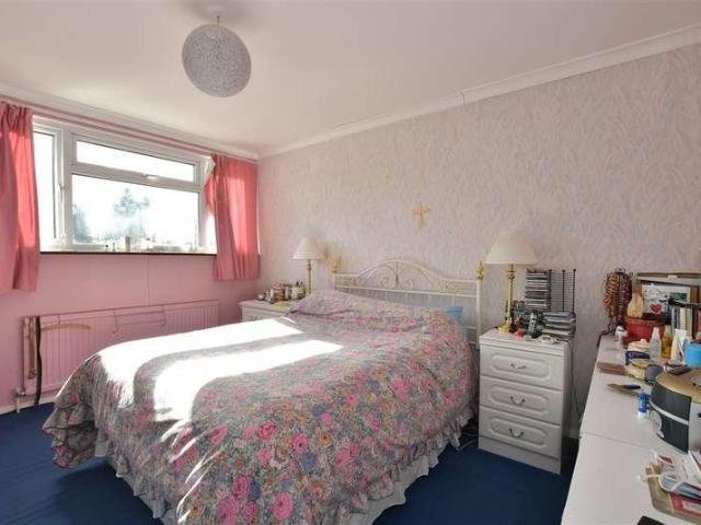 House for sale in Queens Park, Billericay