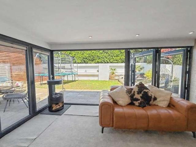 House for sale in Pimperne