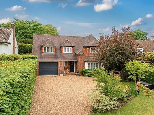 House for sale in Wrecclesham, Waverley