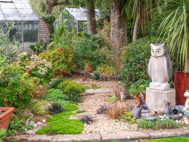 House for sale in Red Hill, Surrey