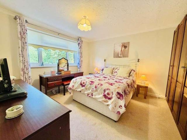 House for sale in Brightwell-cum-Sotwell, South Oxfordshire