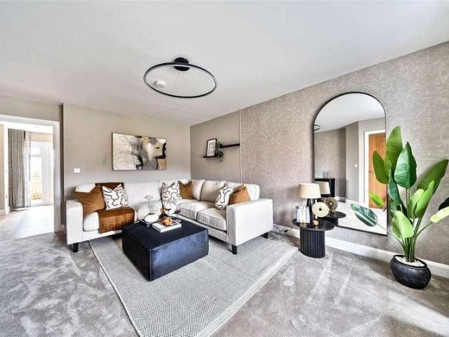 House for sale in Gloucester, Gloucestershire