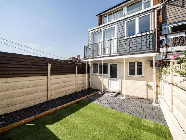 House for sale in Hardway, Middlecroft
