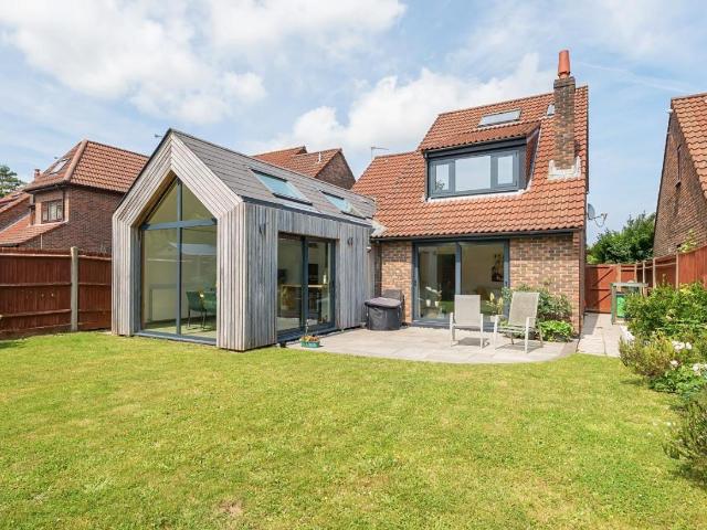 House for sale in Throop, Bournemouth