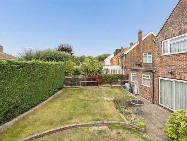 House for sale in Denham, Gerrards Cross and Chalfonts Community Board, Denham Green