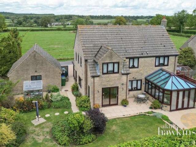 House for sale in Brinkworth, Wiltshire