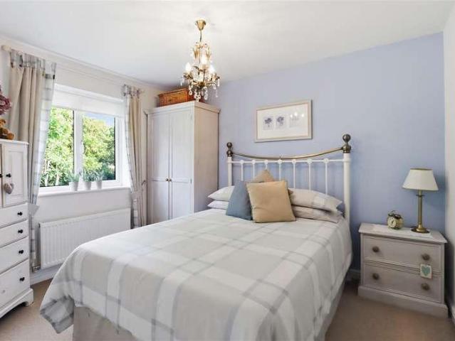 House for sale in Loundsley Green, East Midlands