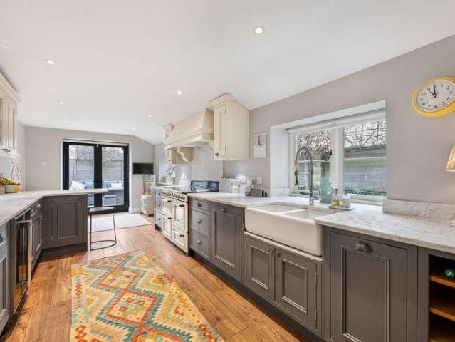 House for sale in Fossebridge, Gloucestershire