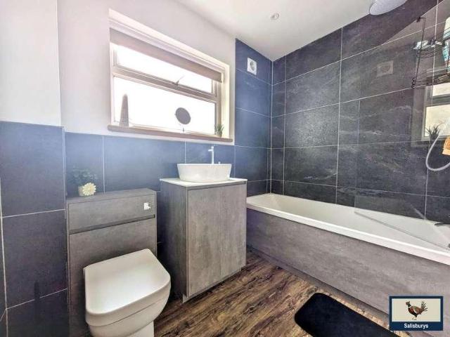 House for sale in Weir Quay, Devon