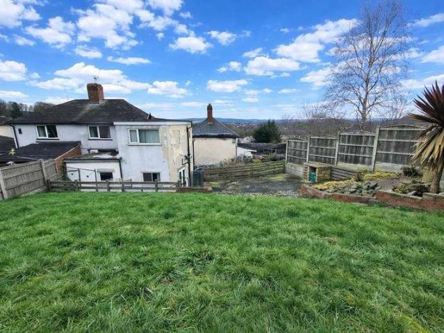 House for sale in Loundsley Green, East Midlands