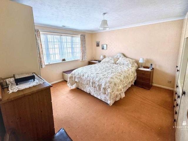 House for sale in Bread and Cheese Hill, Essex