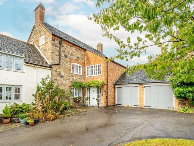 House for sale in Elmfield, Leicestershire
