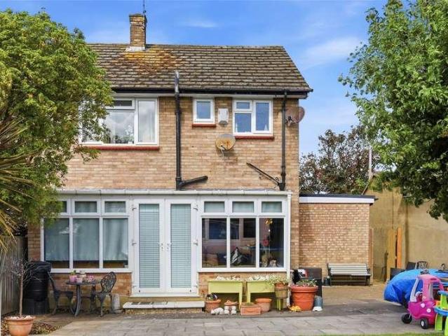 House for sale in North Shoebury, Alton Barnes