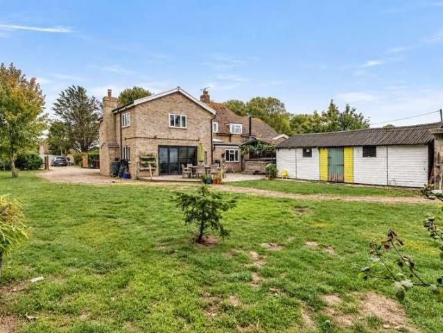 House for sale in Sidlesham, Chichester