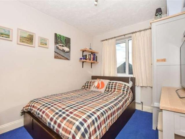 House for sale in Cranbrook & Sissinghurst, Sandown Park