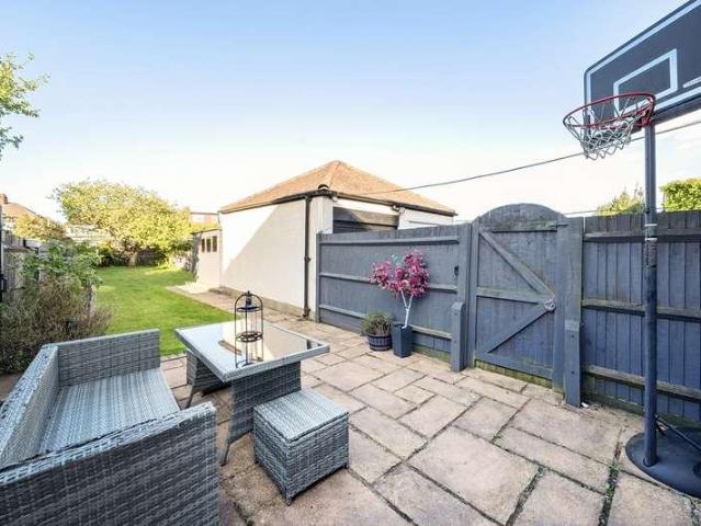 House for sale in Pinner, Greater London