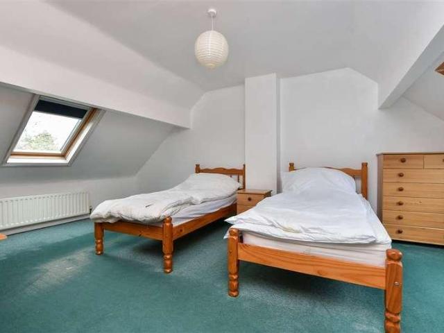 House for sale in East Cliftonville, Acol