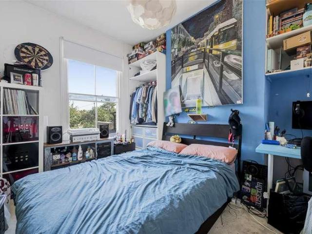 House for sale in Kingston Upon Thames, Norbiton