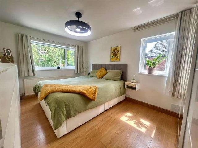 House for sale in Georgia, Greater Manchester