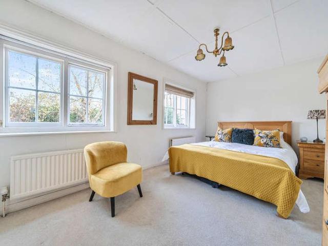 House for sale in Littlecote, West Sussex