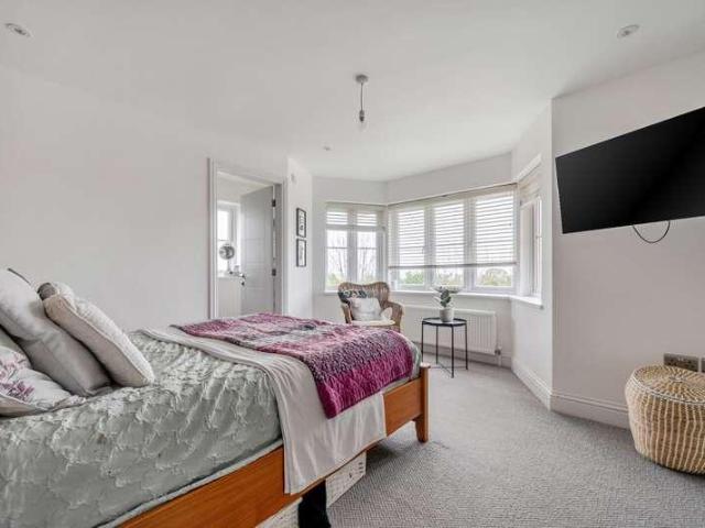 House for sale in Upper Hale, Fole