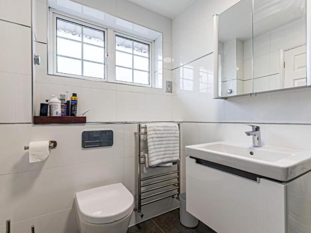 House for sale in Leighton-Linslade, Linslade