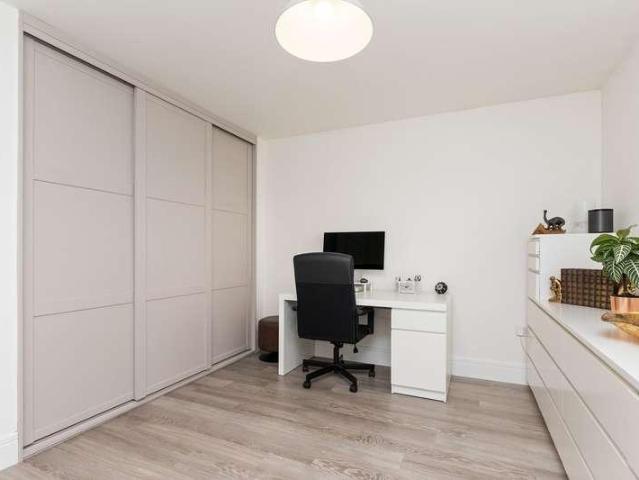 House for sale in Rosewell