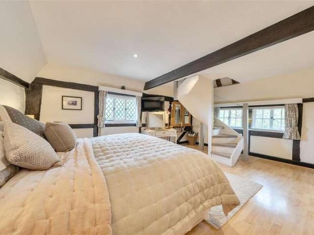 House for sale in Clapham