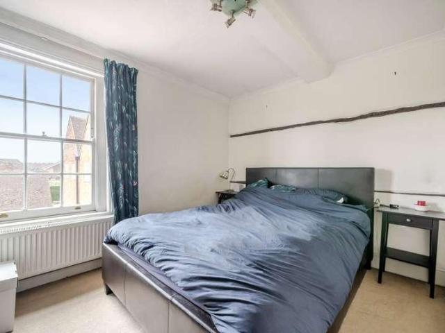House for sale in Hale, Waverley