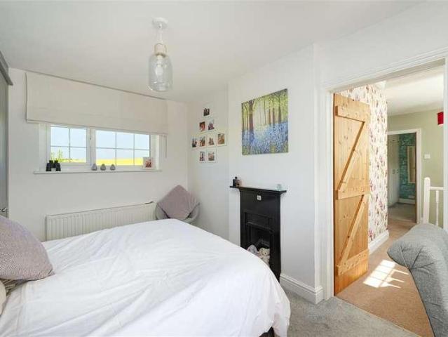 House for sale in Oad Street, Kent