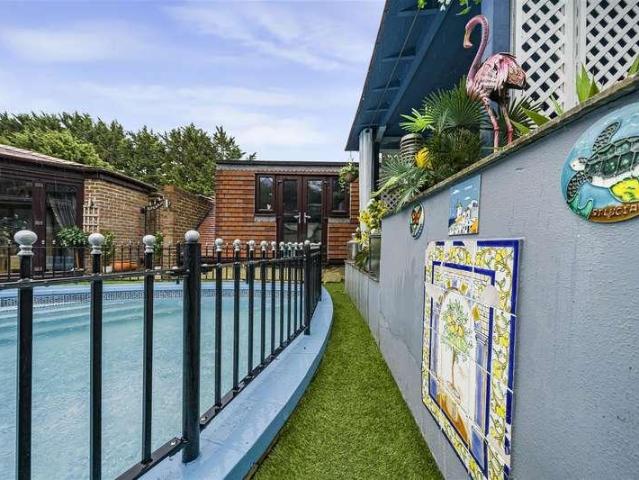 House for sale in South Street, Gravesham