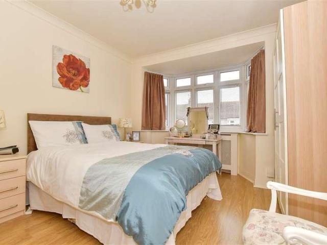 House for sale in Gidea Park, Greater London