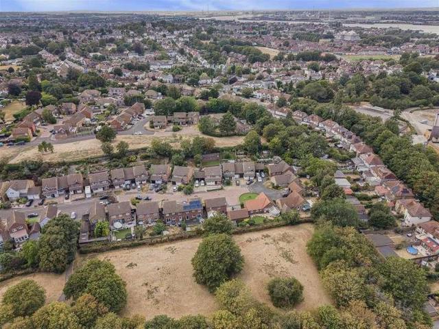 House for sale in Westcourt, Hamerton