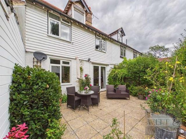 House for sale in Heathlands, East Sussex