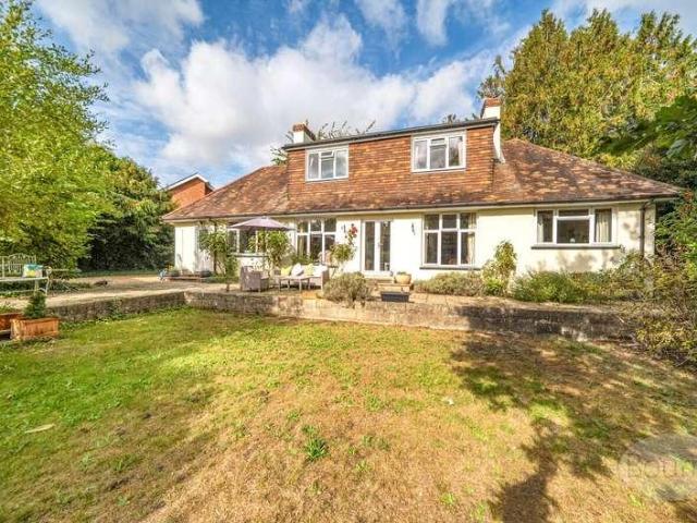 House for sale in Heath Common, East Hampshire